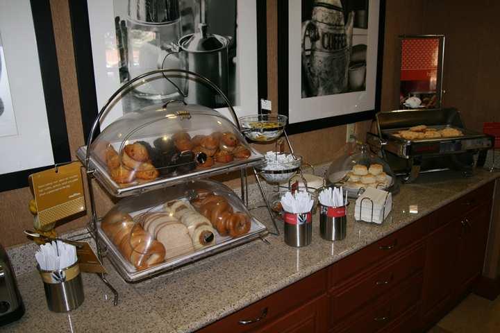 Hampton Inn Youngstown/Boardman Poland Restaurace fotografie